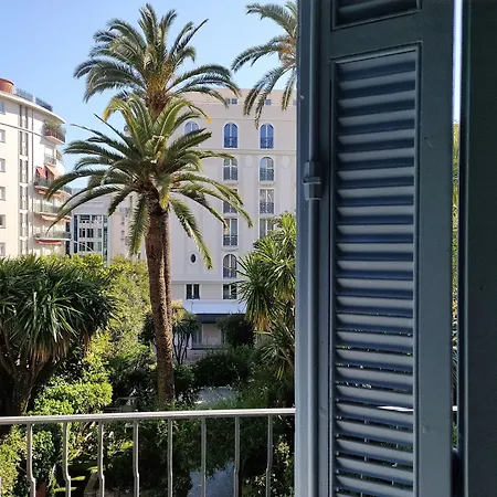 Hotel De Provence-2