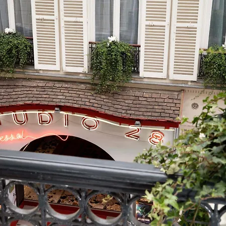 Hôtel des Arts Montmartre-3