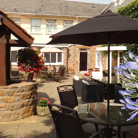 La Place Country Cottages-3