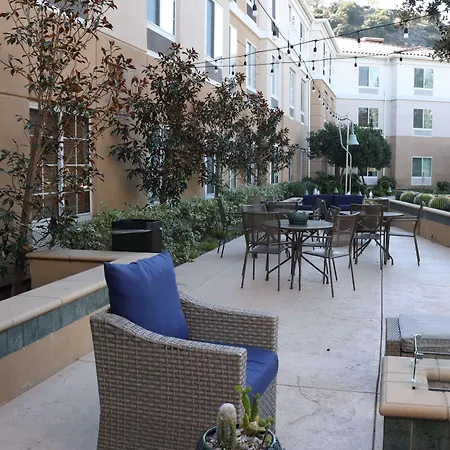 Hilton Garden Inn Calabasas-3