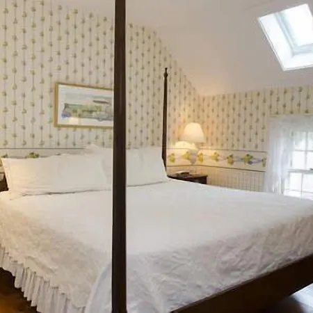 Ashley Inn-3