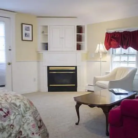 Ashley Inn-2