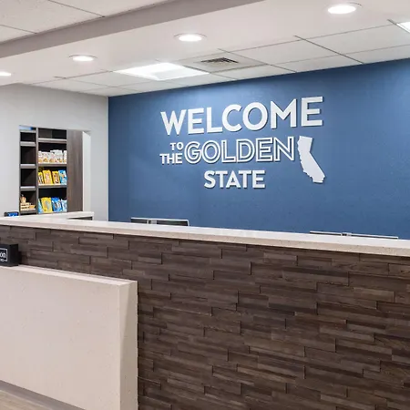 Hampton Inn & Suites Agoura Hills-3