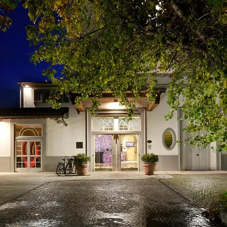 UNA Hotels Vittoria Firenze-3