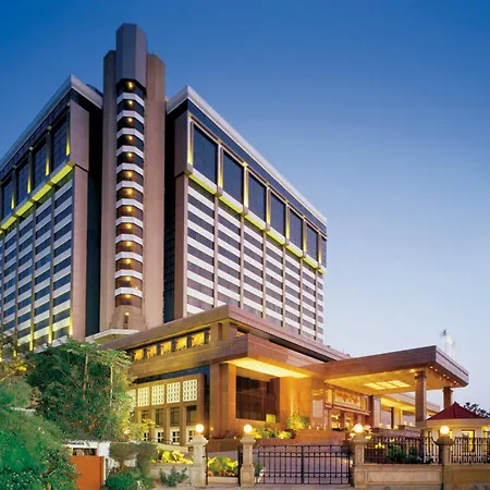 Taj Lands End-3