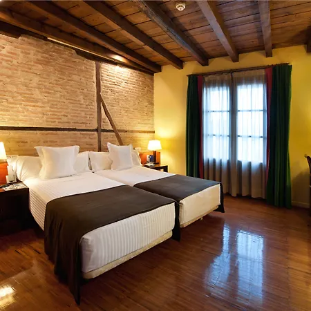Abad Toledo-3