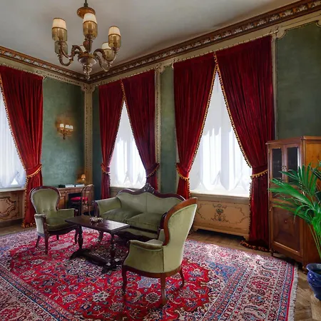 Hotel Locarno-3