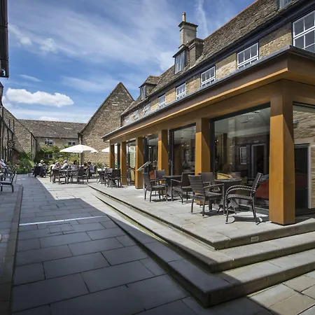 The Talbot Hotel, Oundle , Near Peterborough - The Coaching Inn Group-3