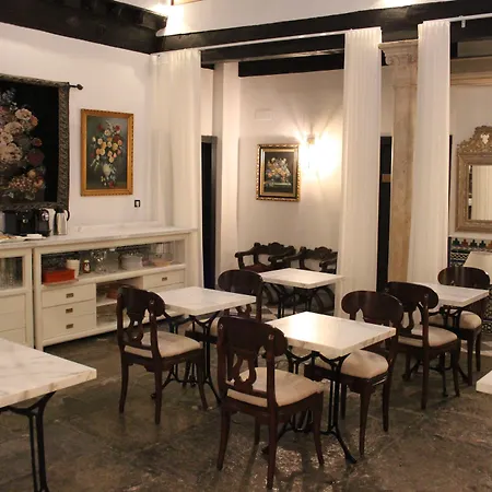 Hotel Rosa De oro-2