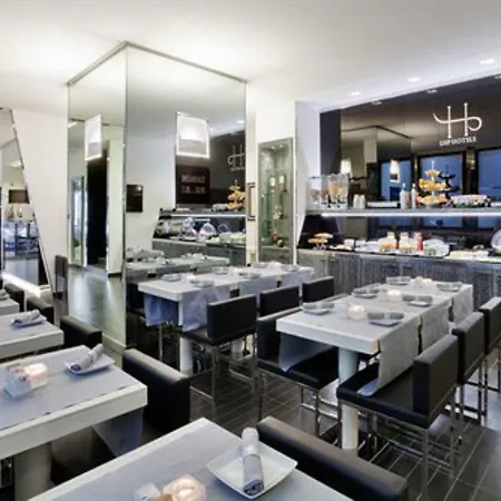 LHP Hotel Napoleon-3