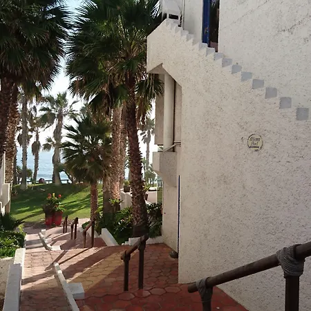 Las Rocas Resort & Spa-3