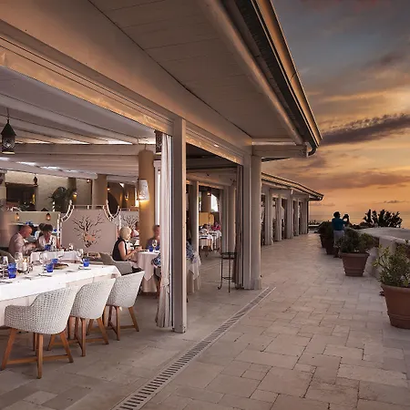 Therasia Resort Sea And Spa - The Leading Hotels Of The World-3
