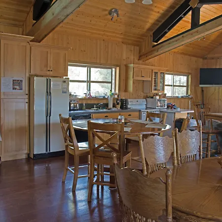 Diamondstone Guest Lodges-2
