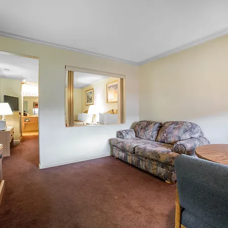 Rodeway Inn & Suites Pronghorn Lodge Lander-2