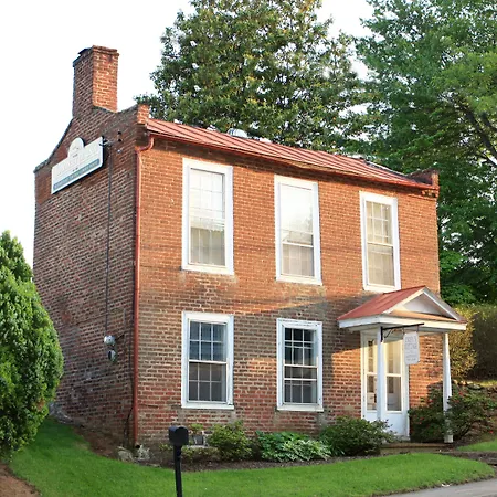 The Lafayette Inn & Restaurant-2