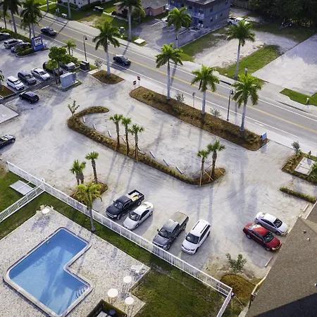 Dockside Inn & Resort-2