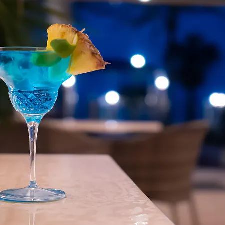 Hotel Negresco - Adults Only-3