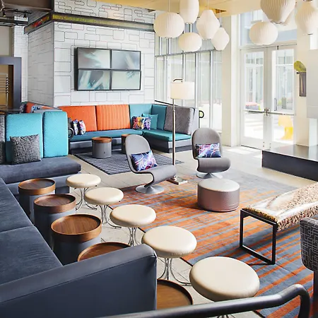 Aloft By Marriott Philadelphia Airport-2