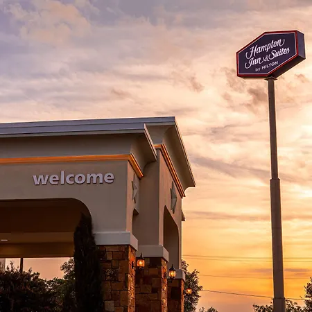 Hampton Inn & Suites Boerne-2