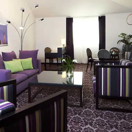 Steigenberger Hotel Herrenhof-2
