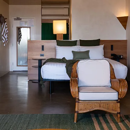 Beach Hotel Resort-2