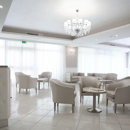 Hotel Leon - Ristorante Al Cavallino Rosso-3