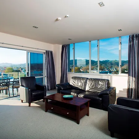 Emerald Hotel-3