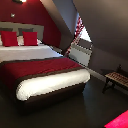 Logis Hotel Du Theatre-3