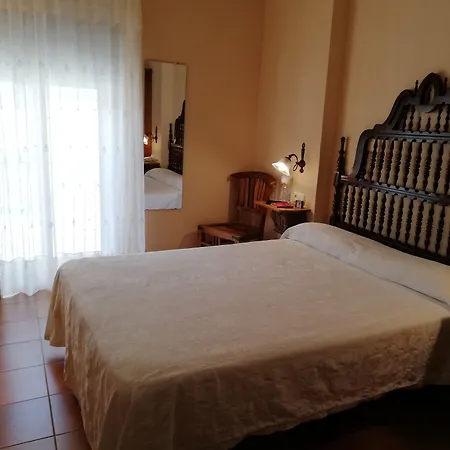 Hotel Don Carlos Cáceres-2