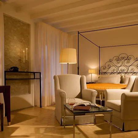 Relais&Chateaux Palazzo Seneca-3