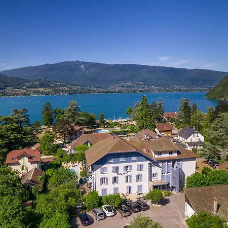 Hotel du Lac-2