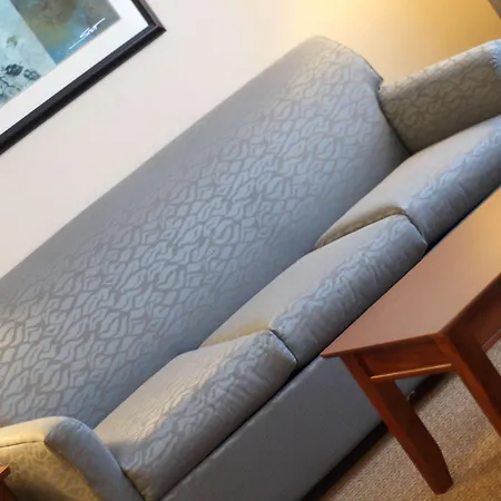Hampton Inn & Suites Folsom-3