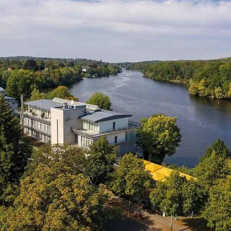 Seminaris Sunday Hotel Potsdam Babelsberg-3
