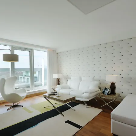 Pestana Chelsea Bridge Hotel & Spa-3