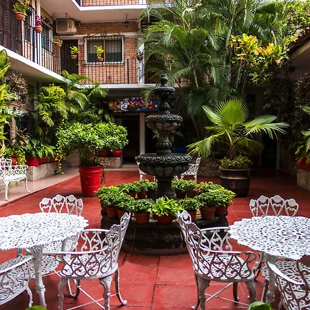 Hotel Posada De Roger - Near Los Muertos Beach-2