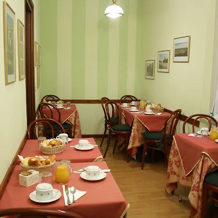 Hotel Torcolo "Residenze Del Cuore"-3