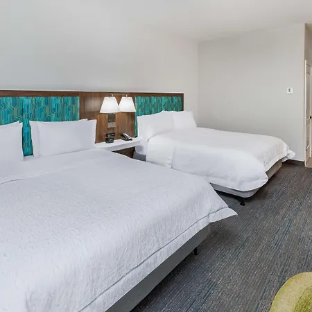 Hampton Inn & Suites Dallas I-30 Cockrell Hill, Tx-2