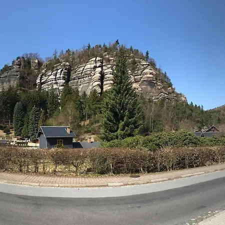 Hotel Am Berg Oybin Garni-2