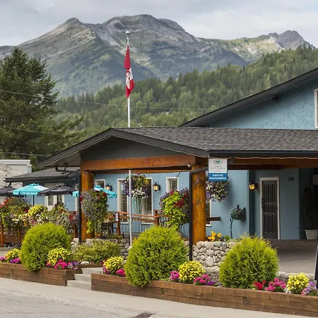 Red Tree Lodge-2
