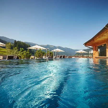 Holzhotel Forsthofalm-2