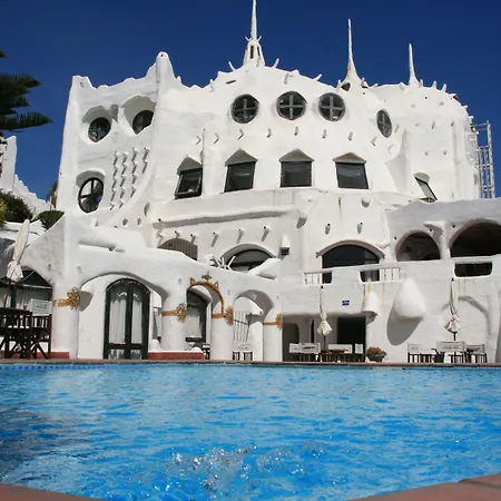 Club Hotel Casapueblo-3