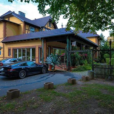 Hotel Restaurant Seeschlösschen-3
