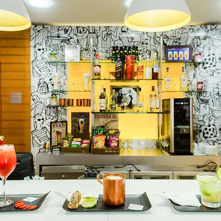 ibis Vitoria Praia de Camburi-2