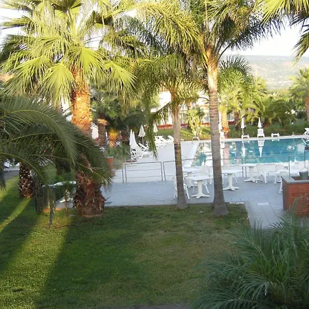 King'S House Hotel Resort-3
