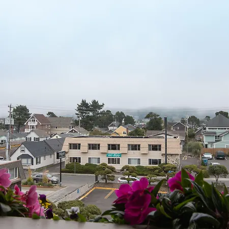 Hi Tide Oceanfront Inn-2