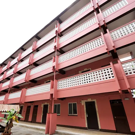 Royal Hotel-2