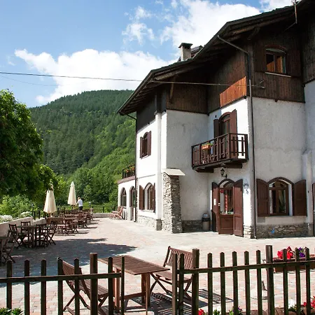 Chalet Sul Lago Hotel In Montagna-3