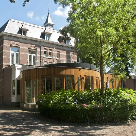 Hotel De Villa-3