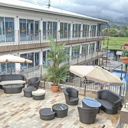 Beachfront Hotel Tramonto-3