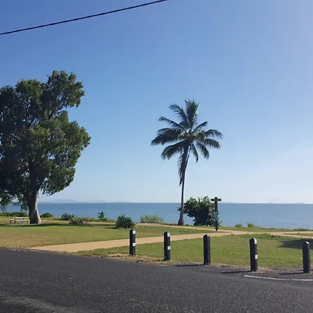 Cardwell Beachcomber Motel & Tourist Park-3